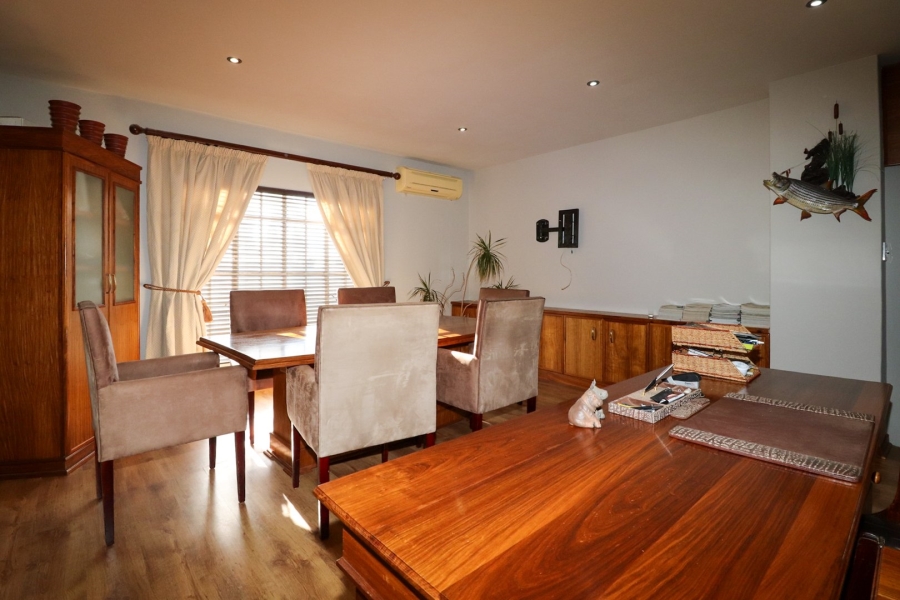 4 Bedroom Property for Sale in Wilkoppies North West